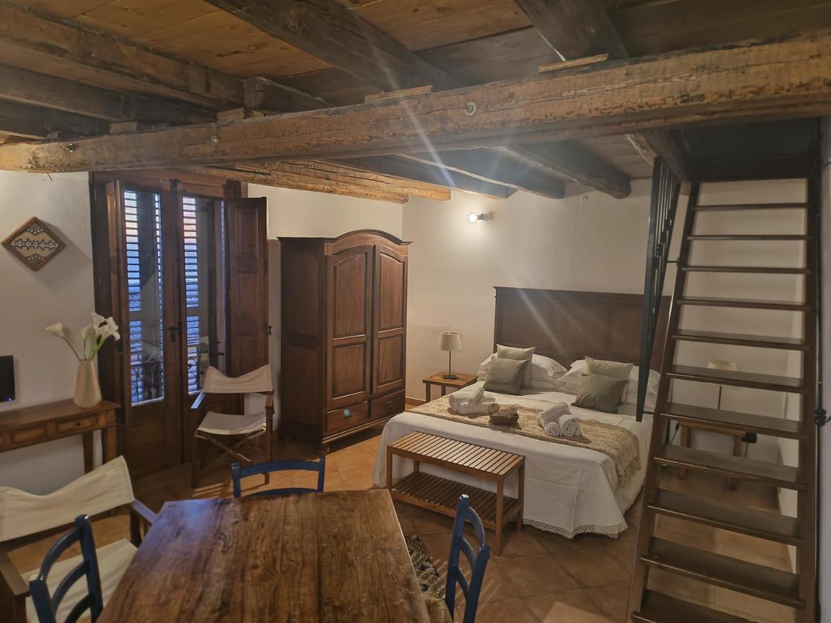 Afena Rent Bedrooms أغريجنتو المظهر الخارجي الصورة