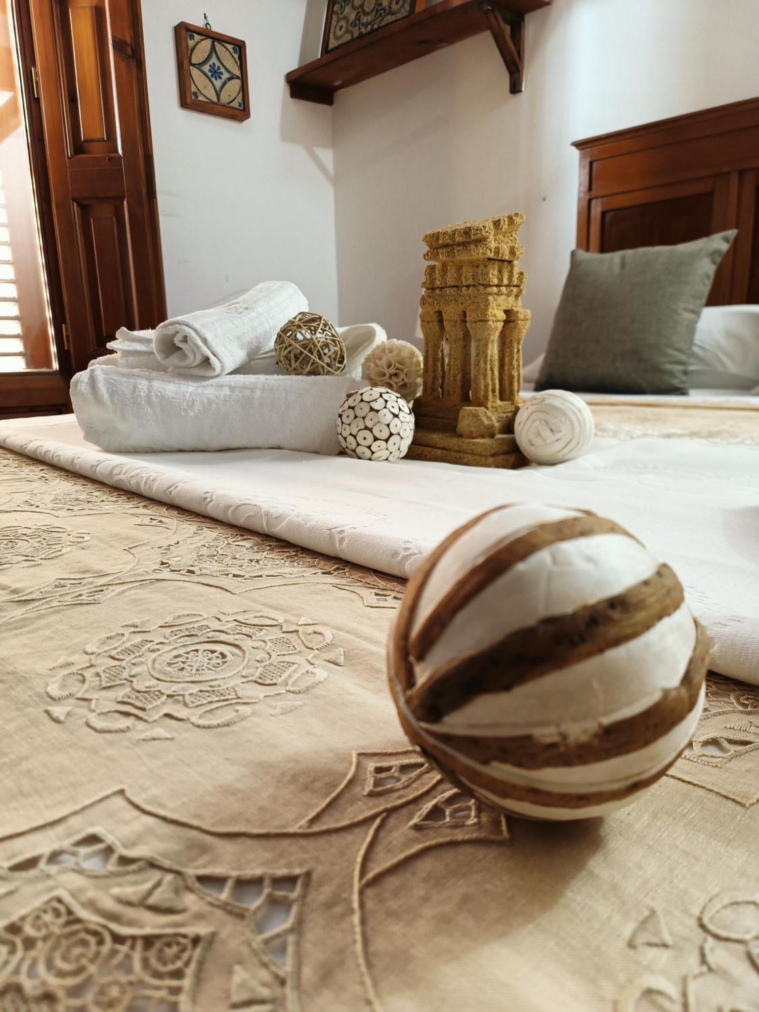 Afena Rent Bedrooms أغريجنتو المظهر الخارجي الصورة